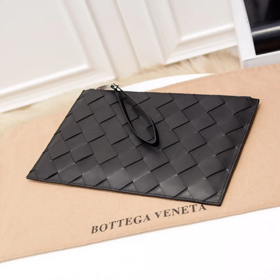 Batch 1060 🎉🎉🎉BOTTEA VENETA Style number: 914520-1# Material: Imported fetal cowhide hand-woven and made Specifications: Picture size BVBVBV